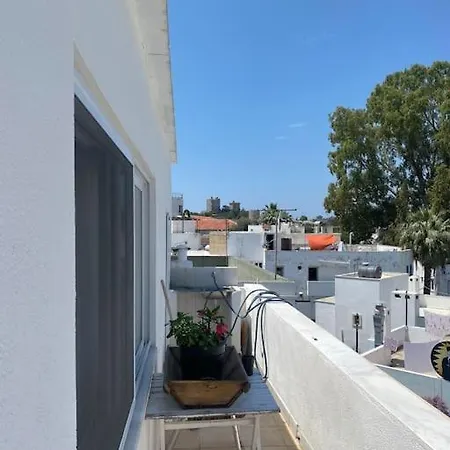 Aile Apartmani, Teras Kat Daire شقة بودروم
